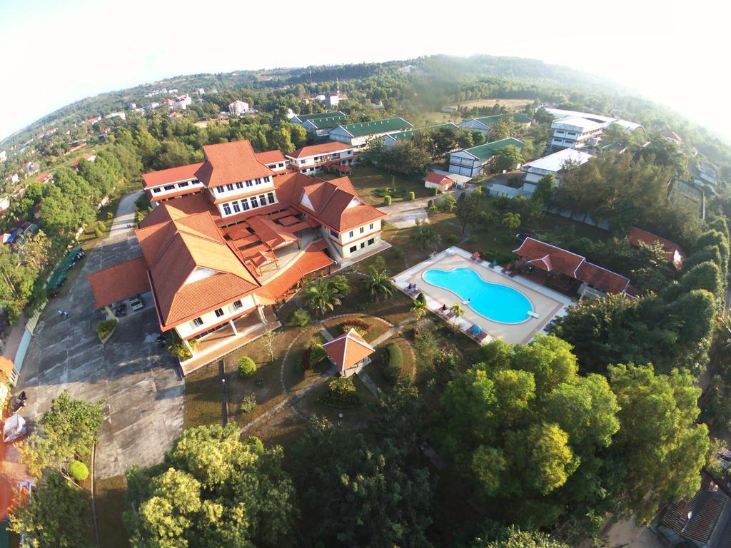 Don Bosco Hotel School Sihanoukville Exteriör bild